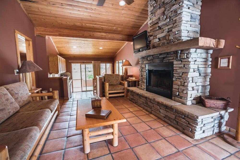 Red Cliffs Lodge Moab Exterior foto