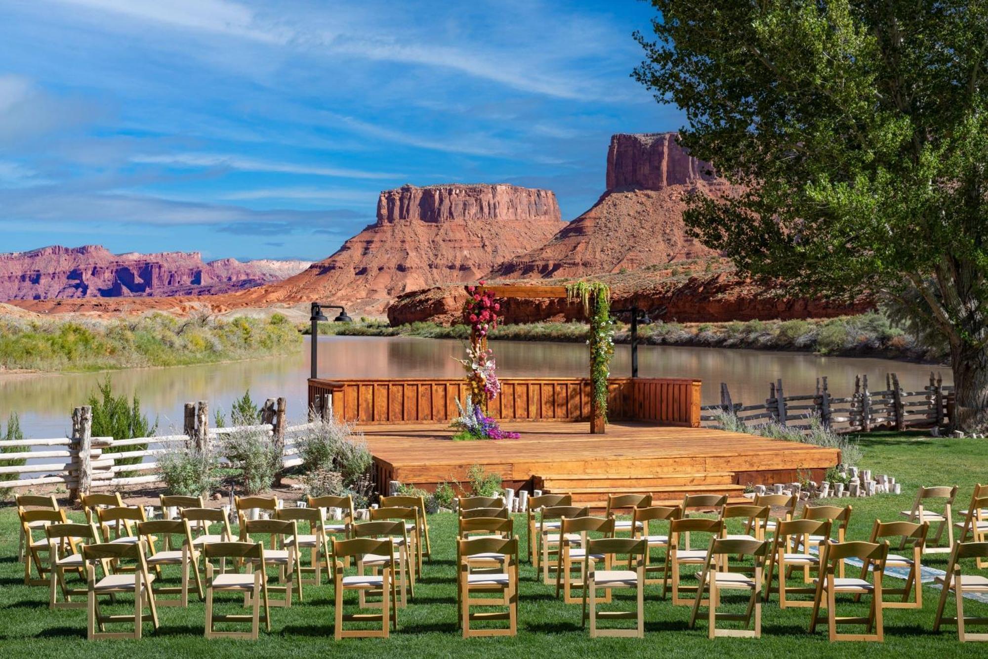 Red Cliffs Lodge Moab Exterior foto